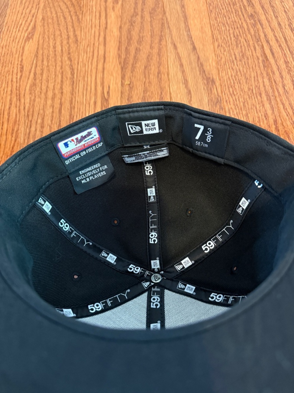 New Era Black Fitted Cap with Yellow 'P' Logo - Picture 6 of 6